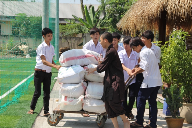 cong-ty-co-phan-dong-tam-tang-cho-chua-long-thanh-long-an-3 cong-ty-co-phan-dong-tam-tang-cho-chua-long-thanh-long-an-3.JPG