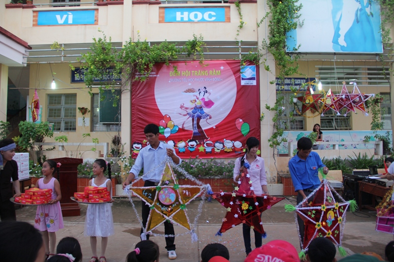 cong ty co phan dong tam to chuc dem hoi trung thu cho cac em thieu nhi tai tphcm va long an 10