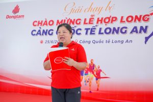 Ba Tran Thi My Phuong – Chu tich Cong doan Dongtam Group Pho Ban to chuc phat bieu be mac