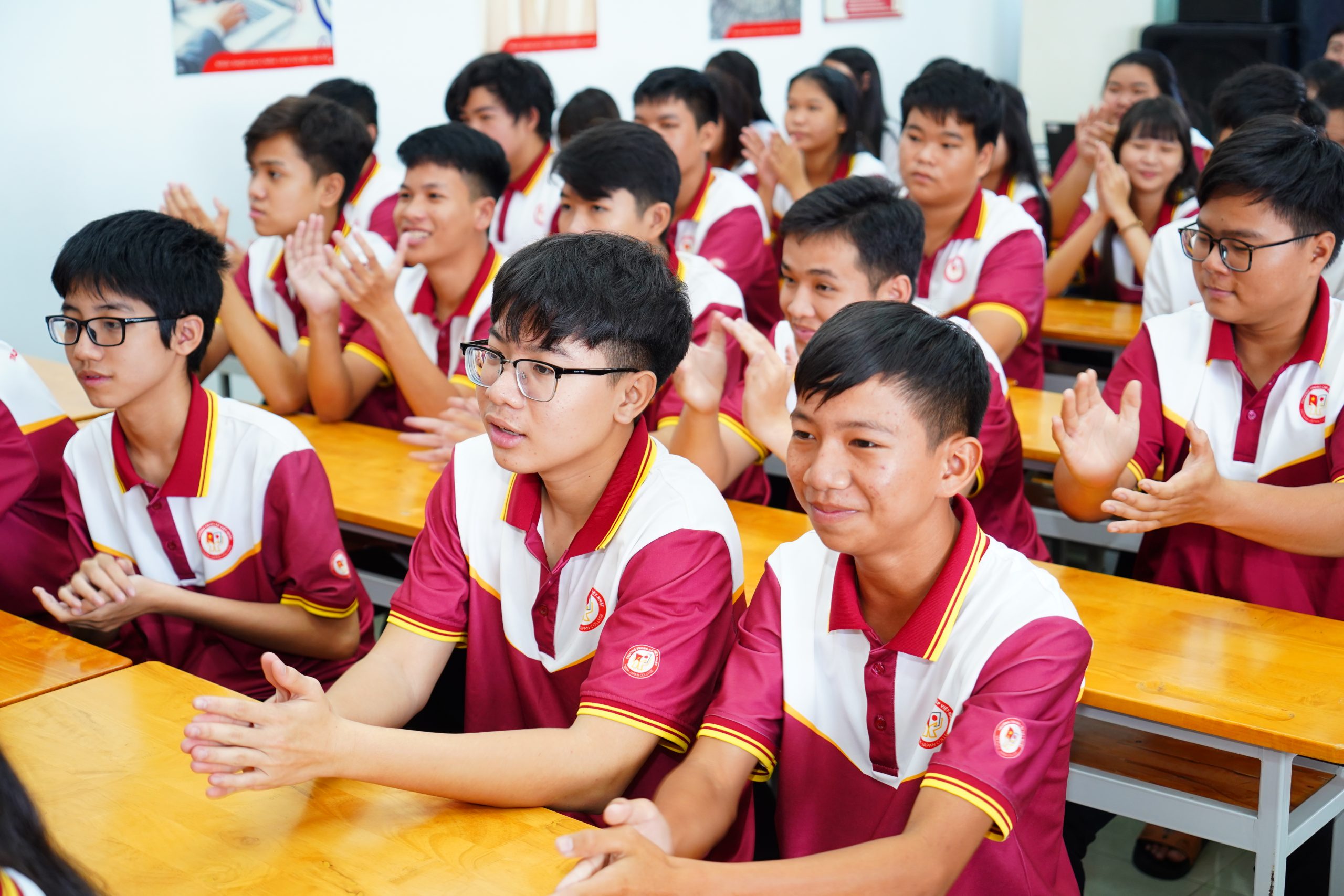 9F. HINH TAP THE scaled