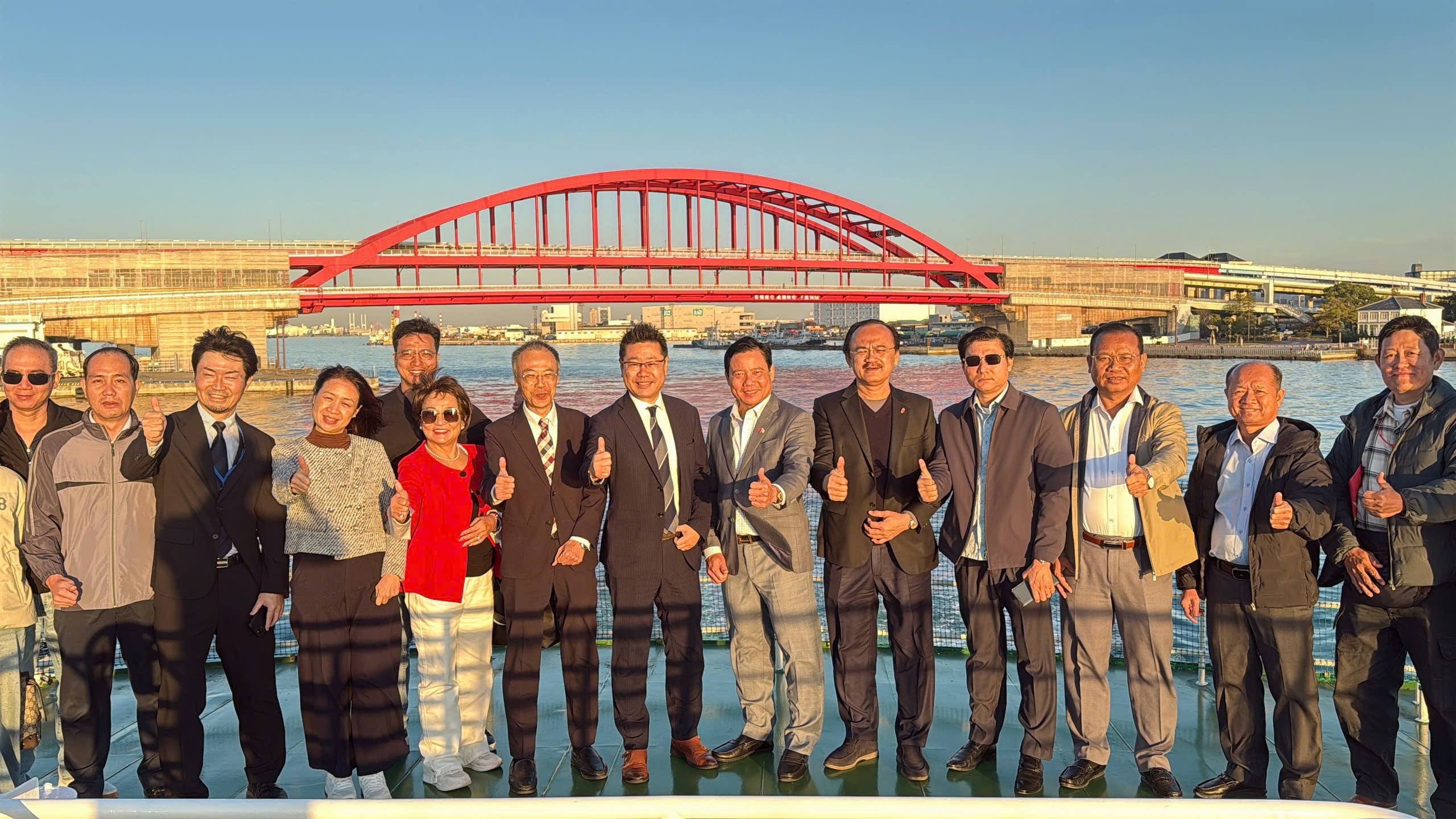 Doan cong tac cap cao tinh Tay Ninh tham quan Cang Kobe Nhat Ban 4