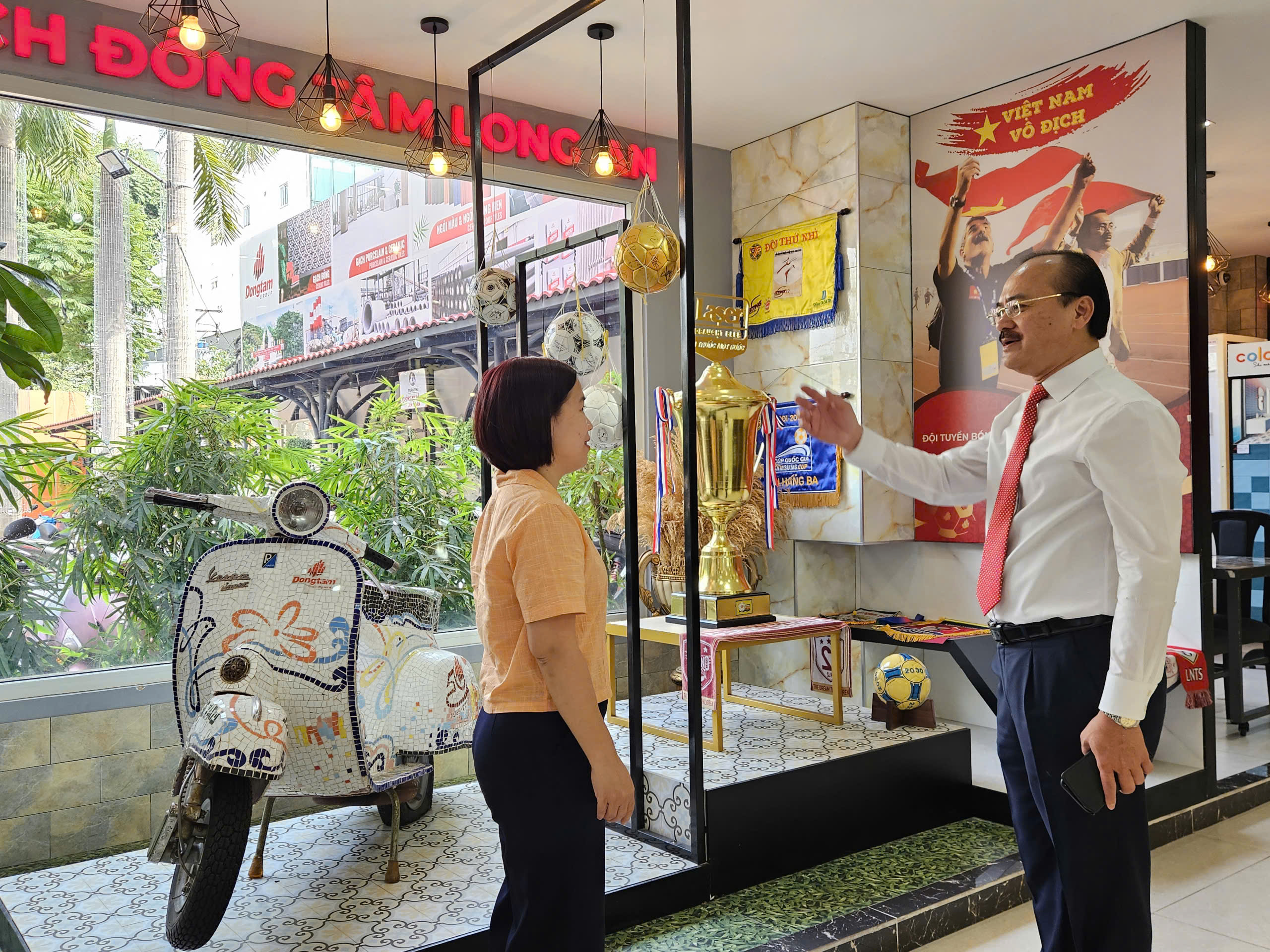 H7. LANH DAO PHUONG BINH PHU